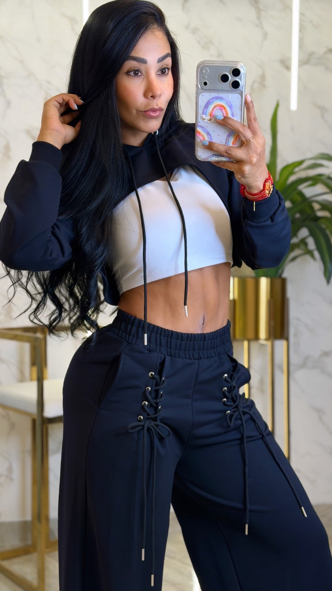 Conjunto 3 piezas · Hoodie, top y pantalón